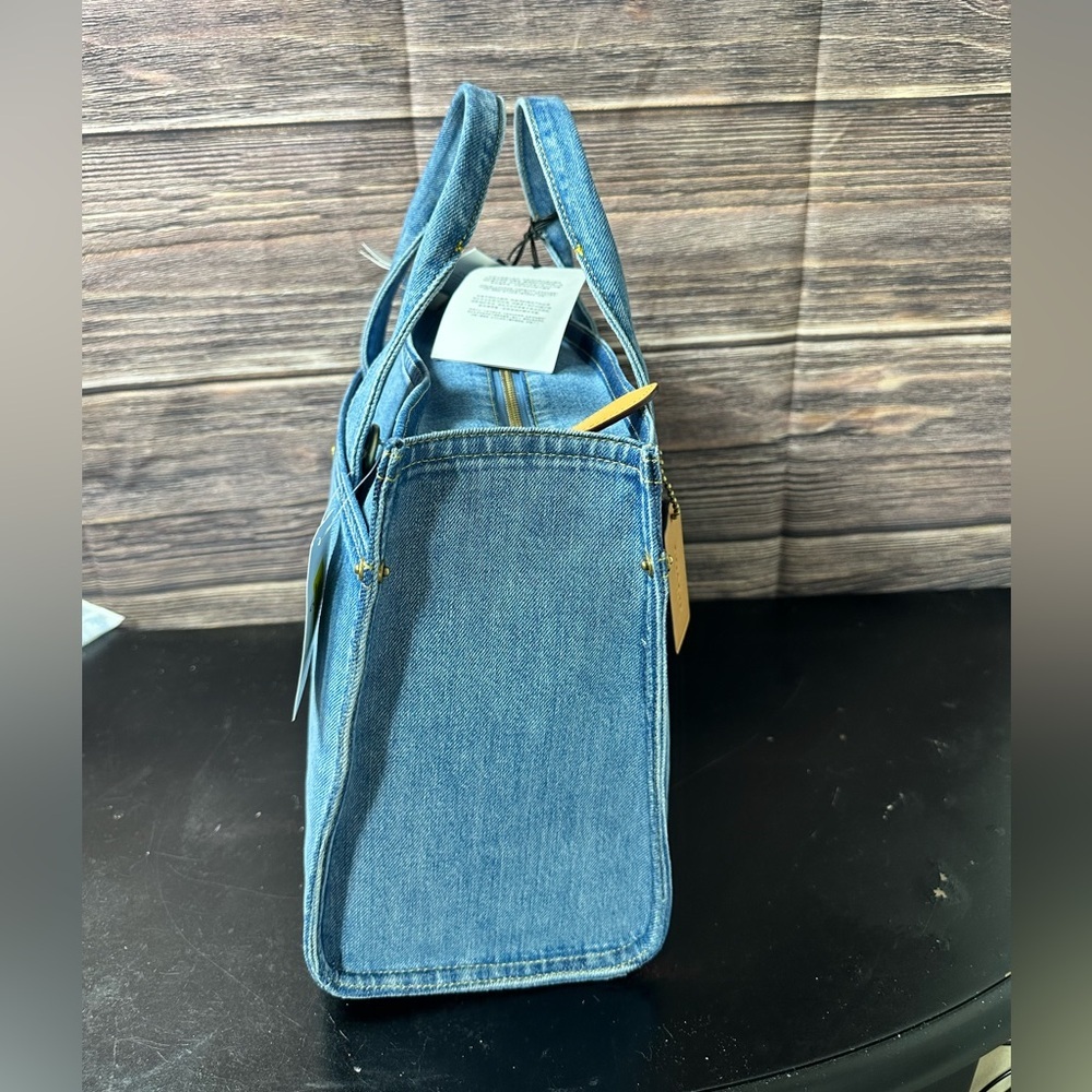 COACh Denim Cargo Tote Bag Color Indigo Denim - Picture 3 of 5
